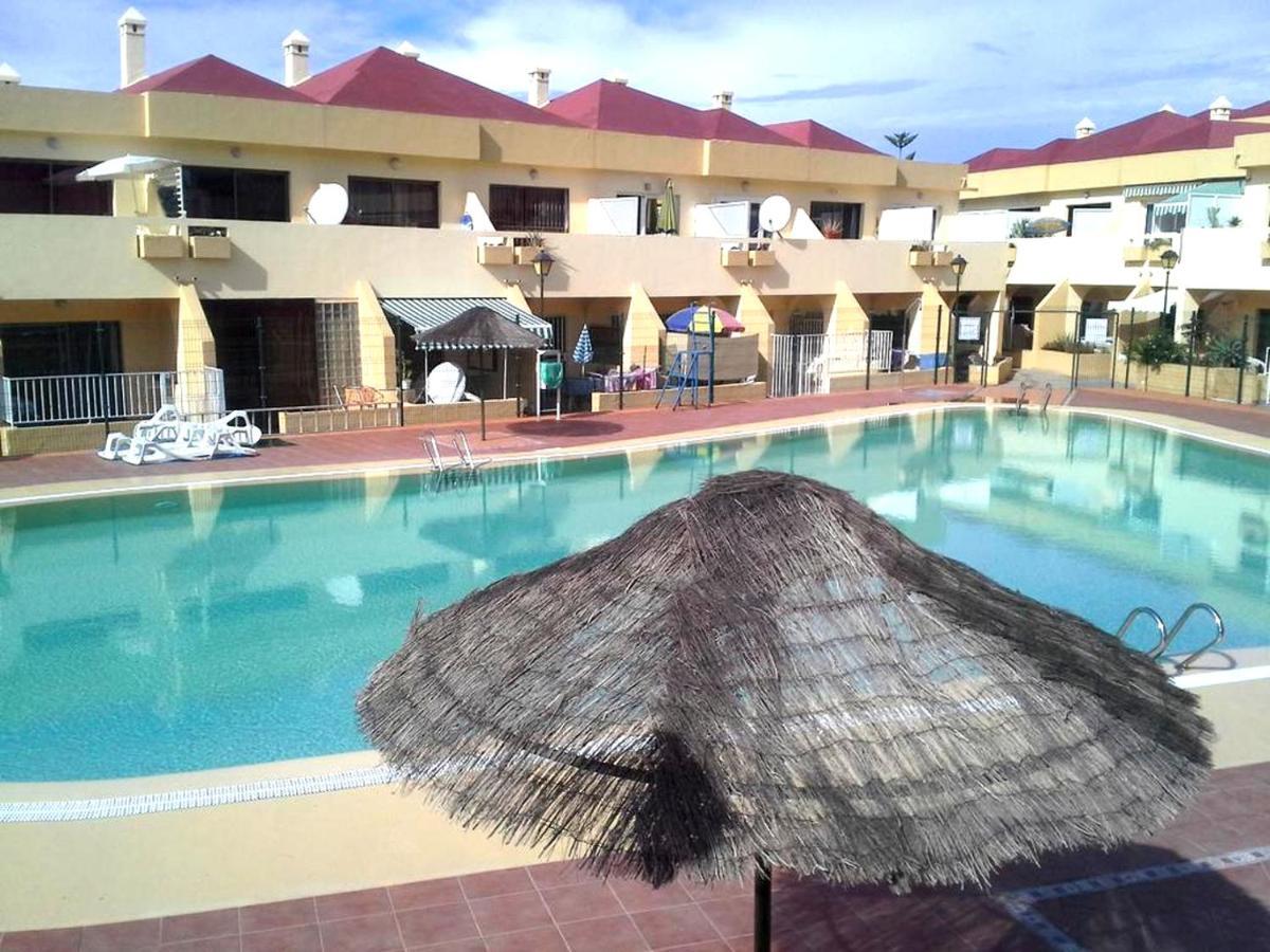 Comfortable Apartment Next To The Pools アデヘ エクステリア 写真