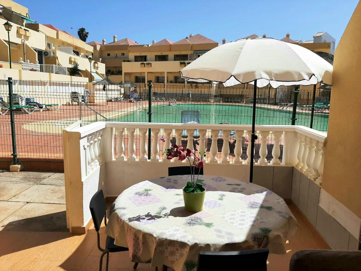 Comfortable Apartment Next To The Pools アデヘ エクステリア 写真