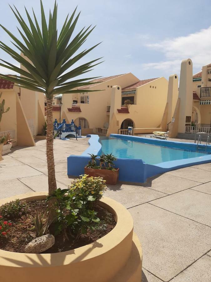 Comfortable Apartment Next To The Pools アデヘ エクステリア 写真